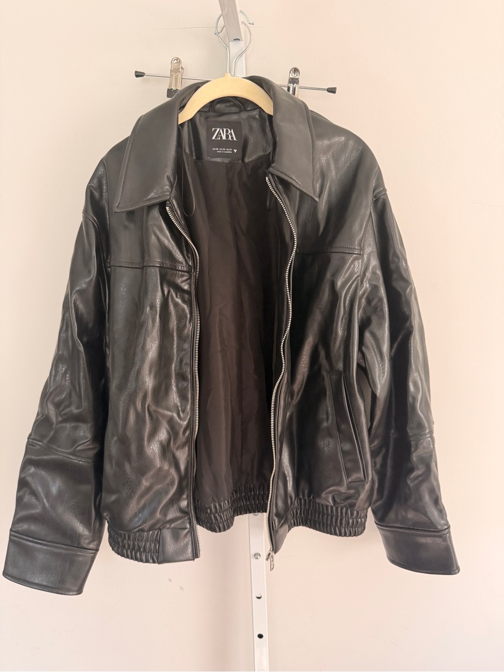 Zara Black Leather Bomber Jacket size XS